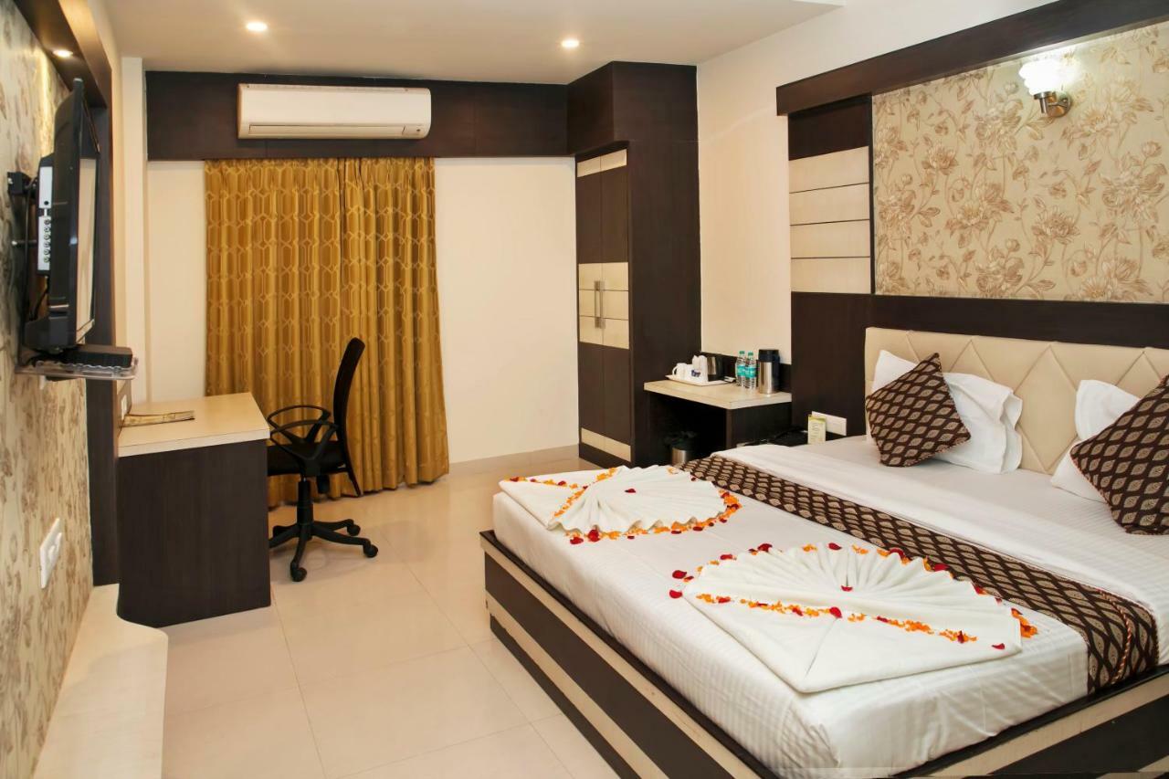 Ganges Grand Hotel Váránaszi Kültér fotó