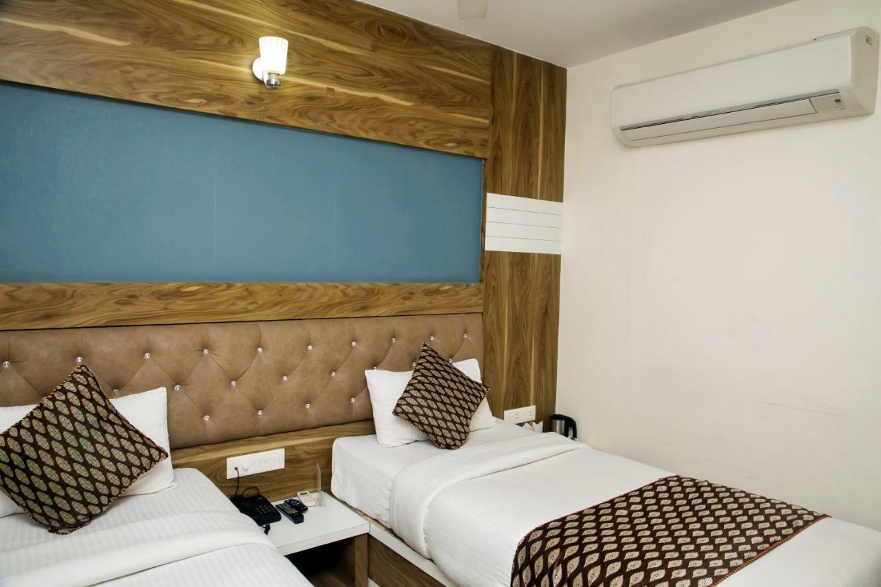 Ganges Grand Hotel Váránaszi Kültér fotó