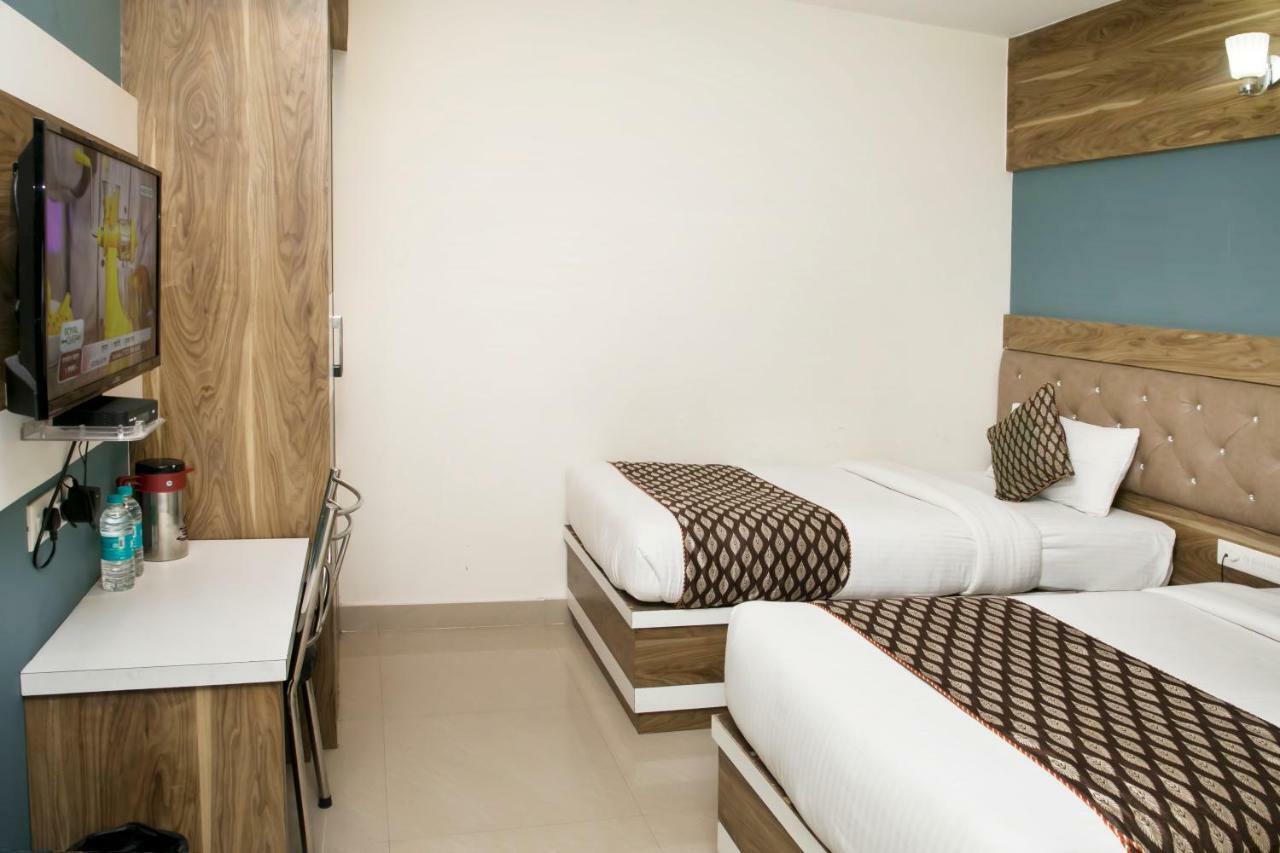 Ganges Grand Hotel Váránaszi Kültér fotó
