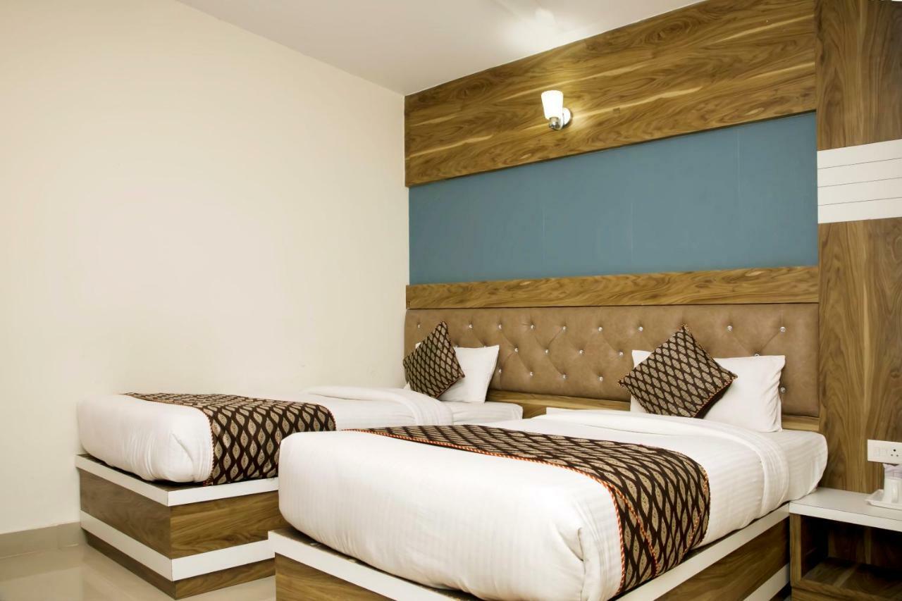 Ganges Grand Hotel Váránaszi Kültér fotó